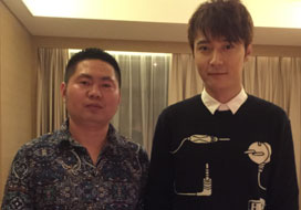 广州新航与明星合影